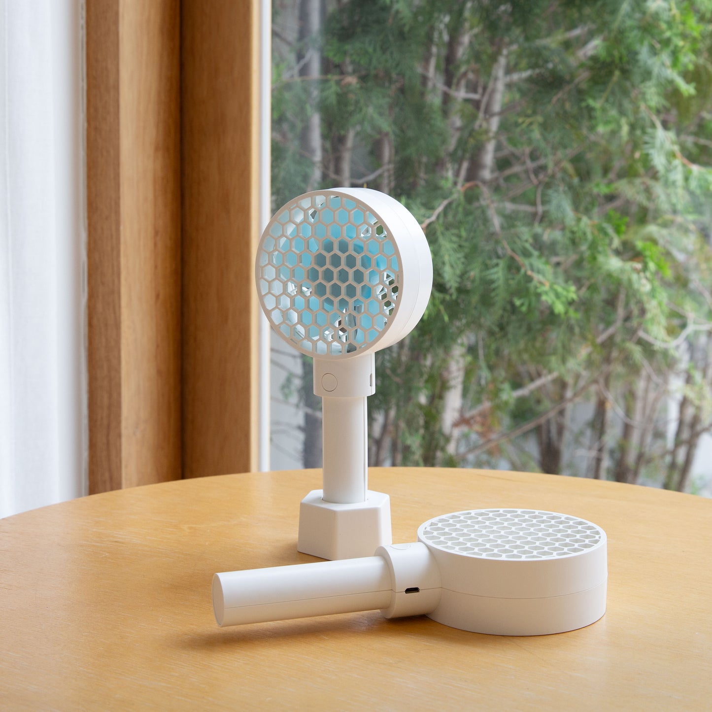 Honeycomb Faced Panel Handy Mini Fan with Cradle - Coolean